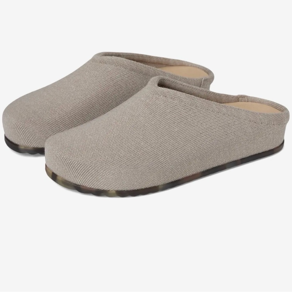 Rothy’s Casual Clog in Dove | Like New